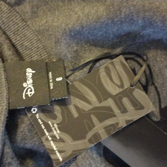 Torrid Disney Mickey and Minnie Sweatshirt Sz 6X - Picture 4 of 6